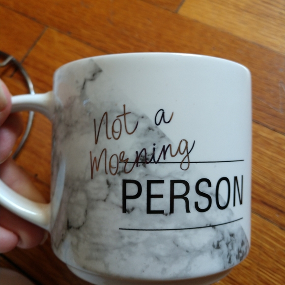 Coco and Lola set of four mugs with chrome stand - Picture 3 of 6